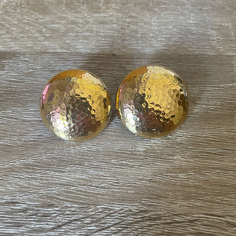 Montgomery Ward 1970s Vintage Button Earrings